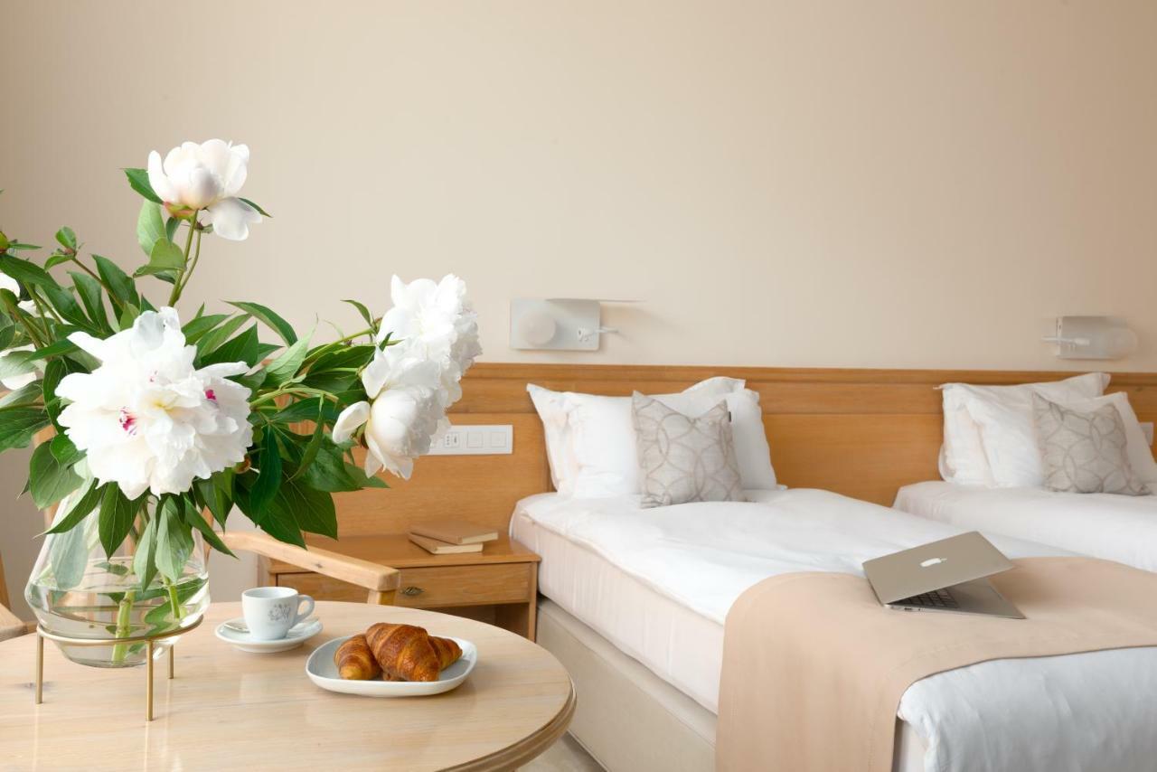Family Hotel Anna Roese Buitenkant foto