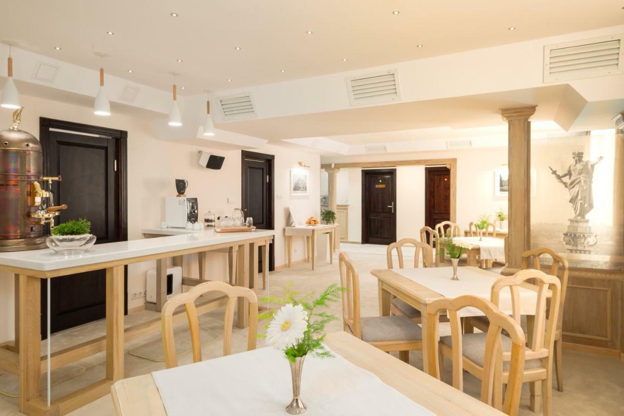 Family Hotel Anna Roese Buitenkant foto