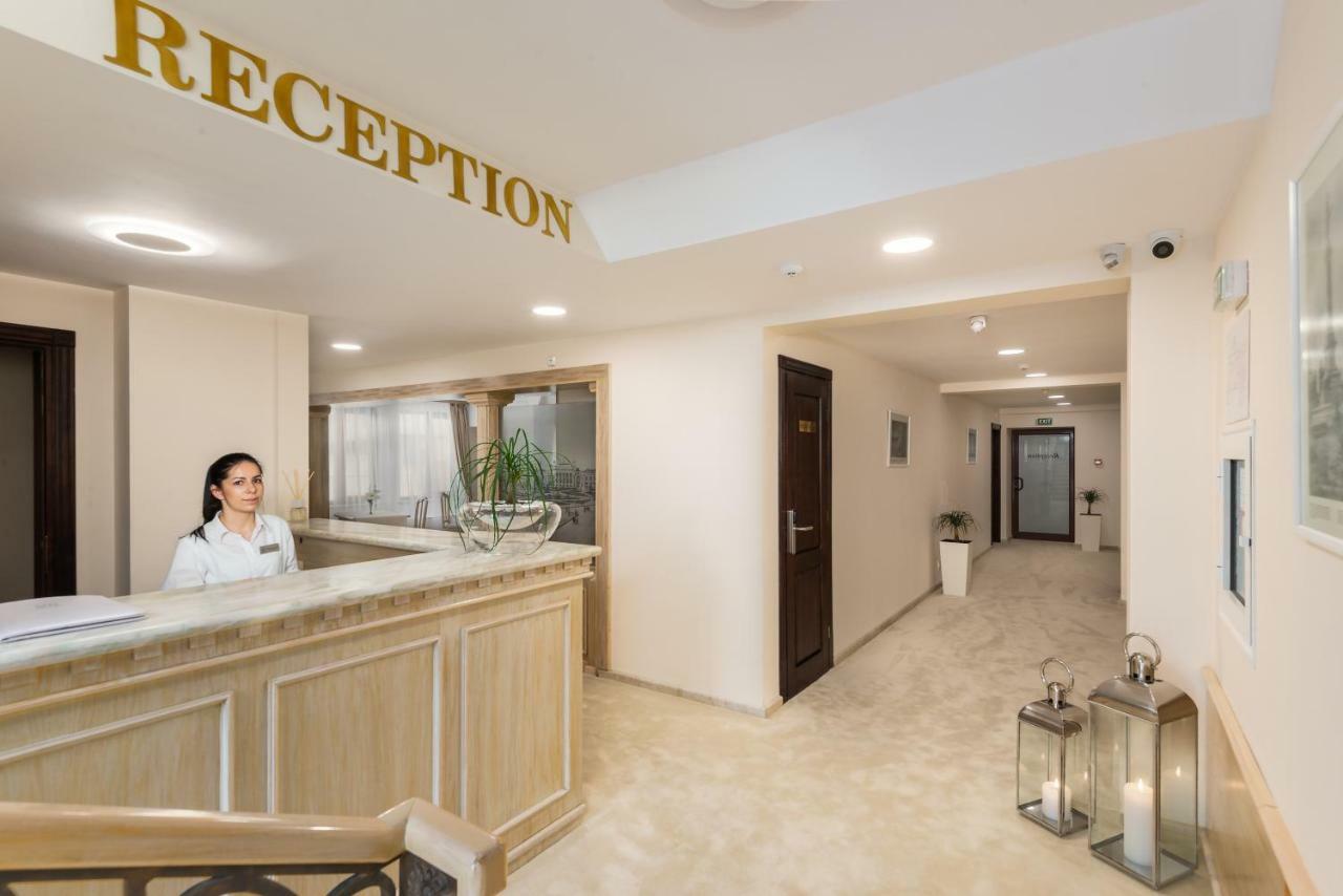 Family Hotel Anna Roese Buitenkant foto